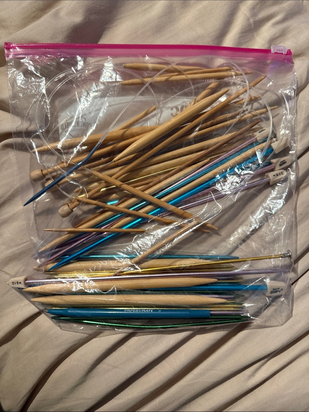 Assorted Metal and Wood Knitting Needles - Multicolor Bundle